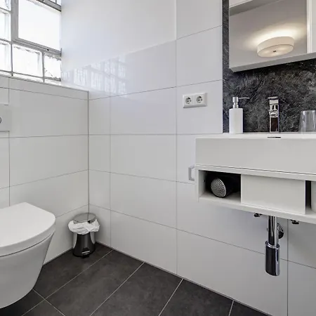 Neckarbett - Self Service 3* Лауффен-ам-Неккар